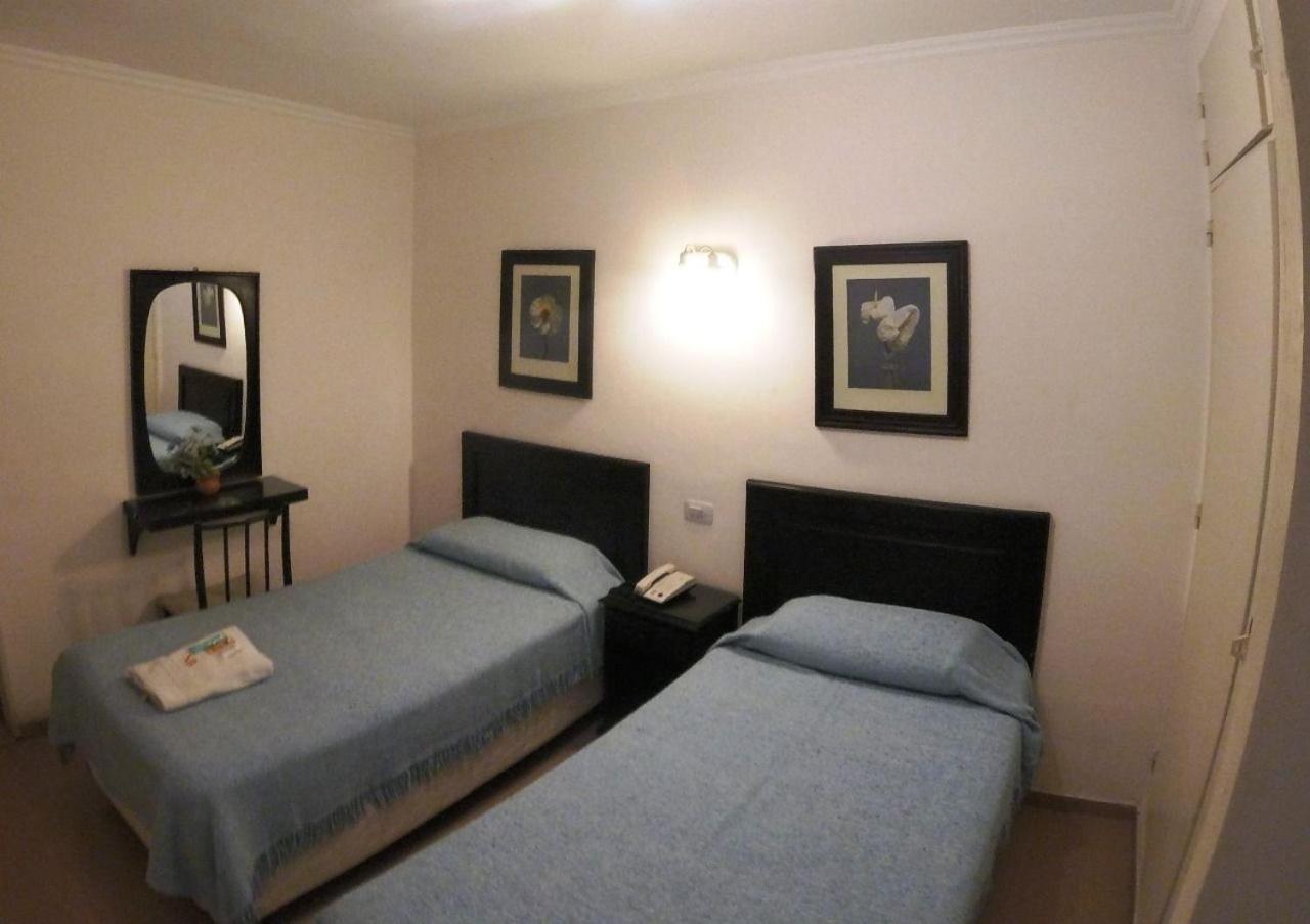 סנטיאגו דל אסטרו Nuevo Hotel Bristol מראה חיצוני תמונה