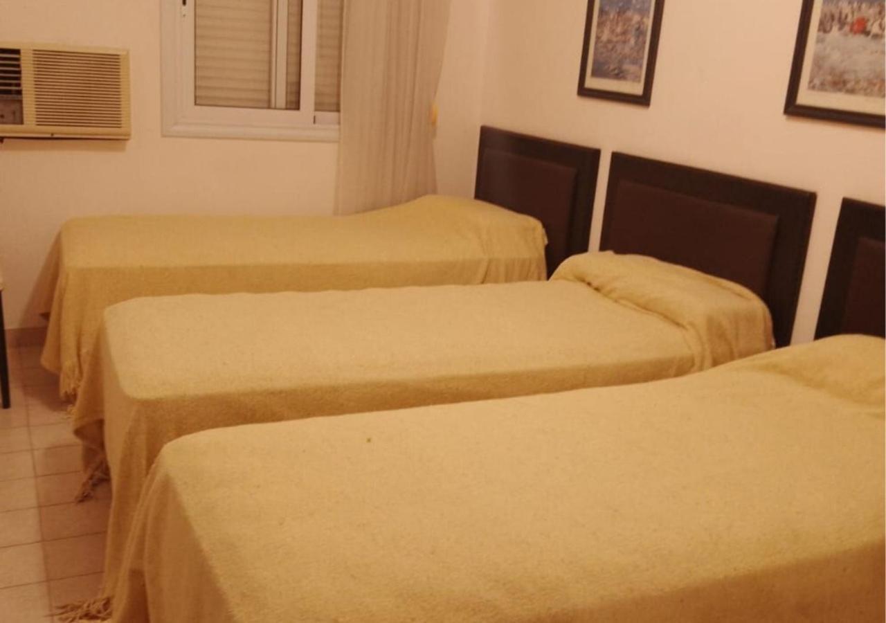 סנטיאגו דל אסטרו Nuevo Hotel Bristol מראה חיצוני תמונה