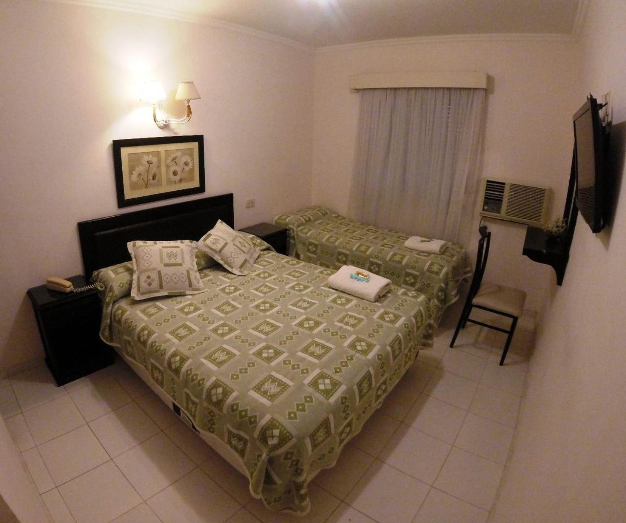 סנטיאגו דל אסטרו Nuevo Hotel Bristol מראה חיצוני תמונה